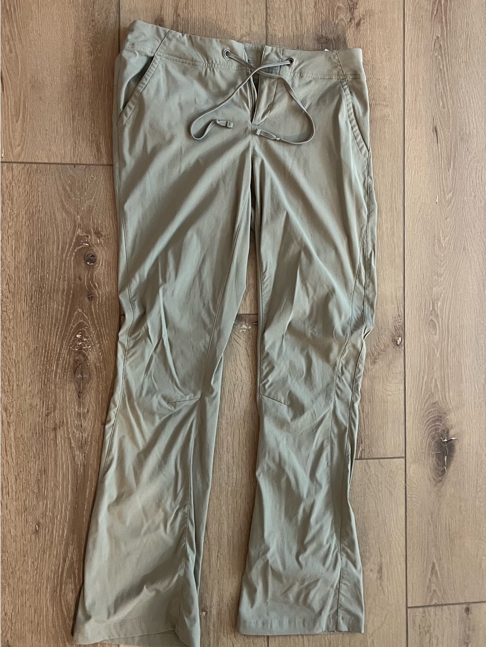 Columbia Olive Drawstring Boot-Cut Outdoor Pants